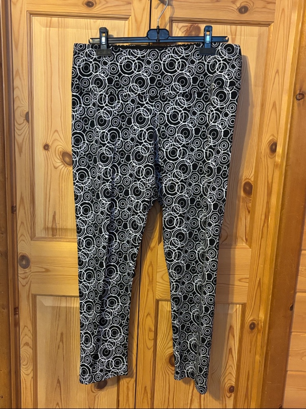 Tribal Black and White Swirl Print Leggings